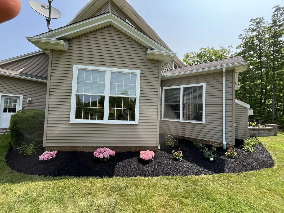 Fresh dark mulch install